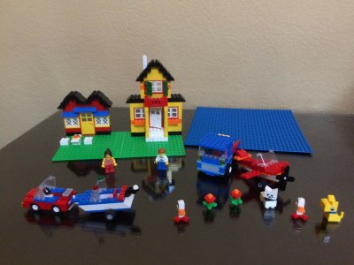 Brick Town theme box